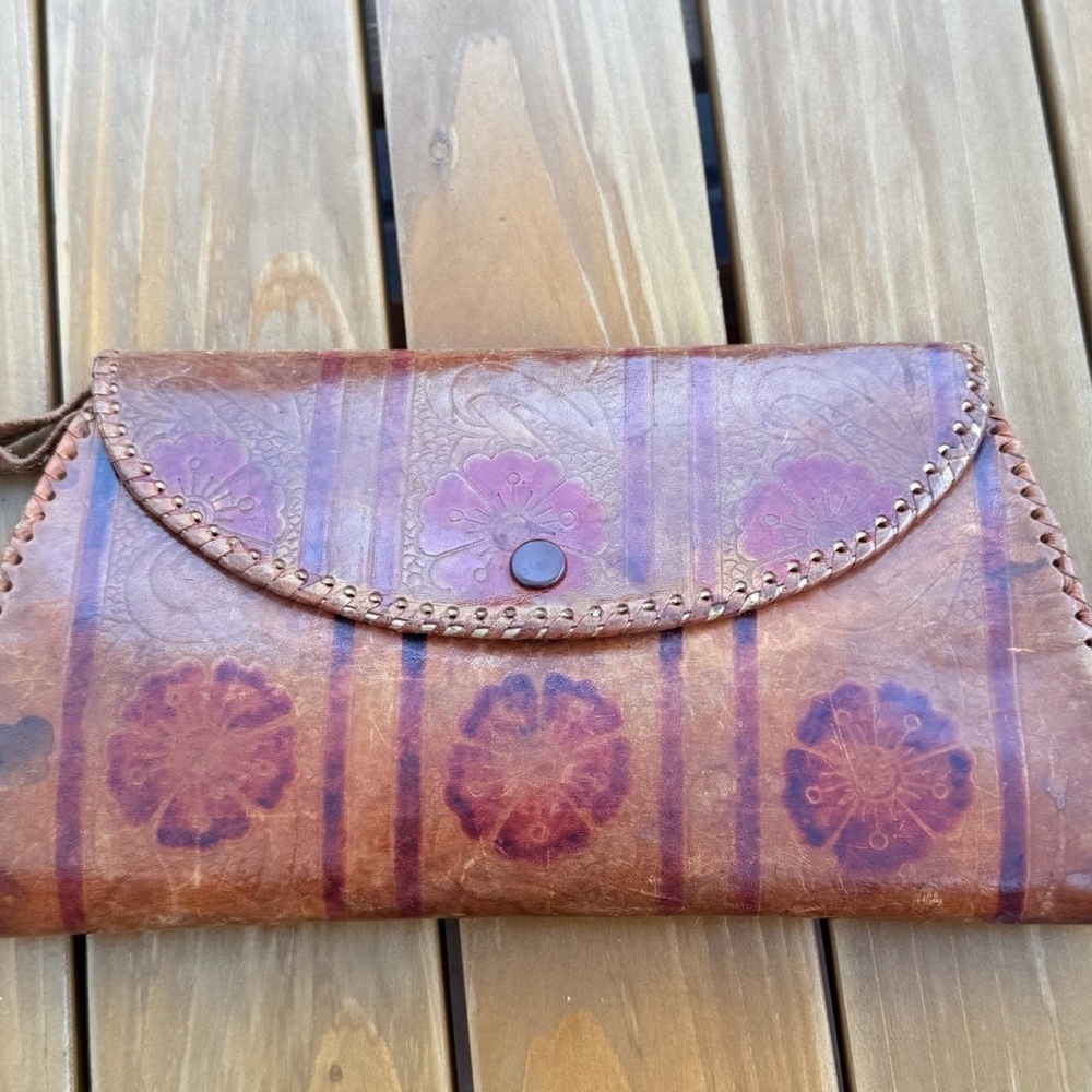 Vintage 70s Medium Leather Handtooled Handpainted Clutch Bag Handbag